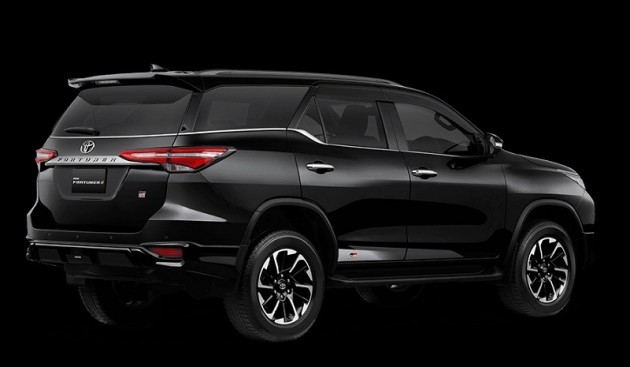 sewa mobil Toyota Fortuner